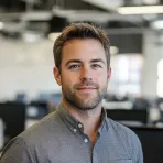 Warren Eisenberger Casino Writer